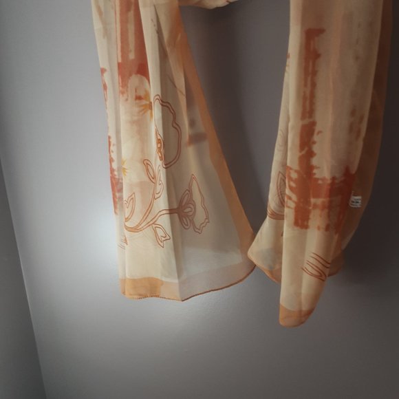 100% Silk Oblong Scarf Floral Yellow Gold Cream - Picture 6 of 12